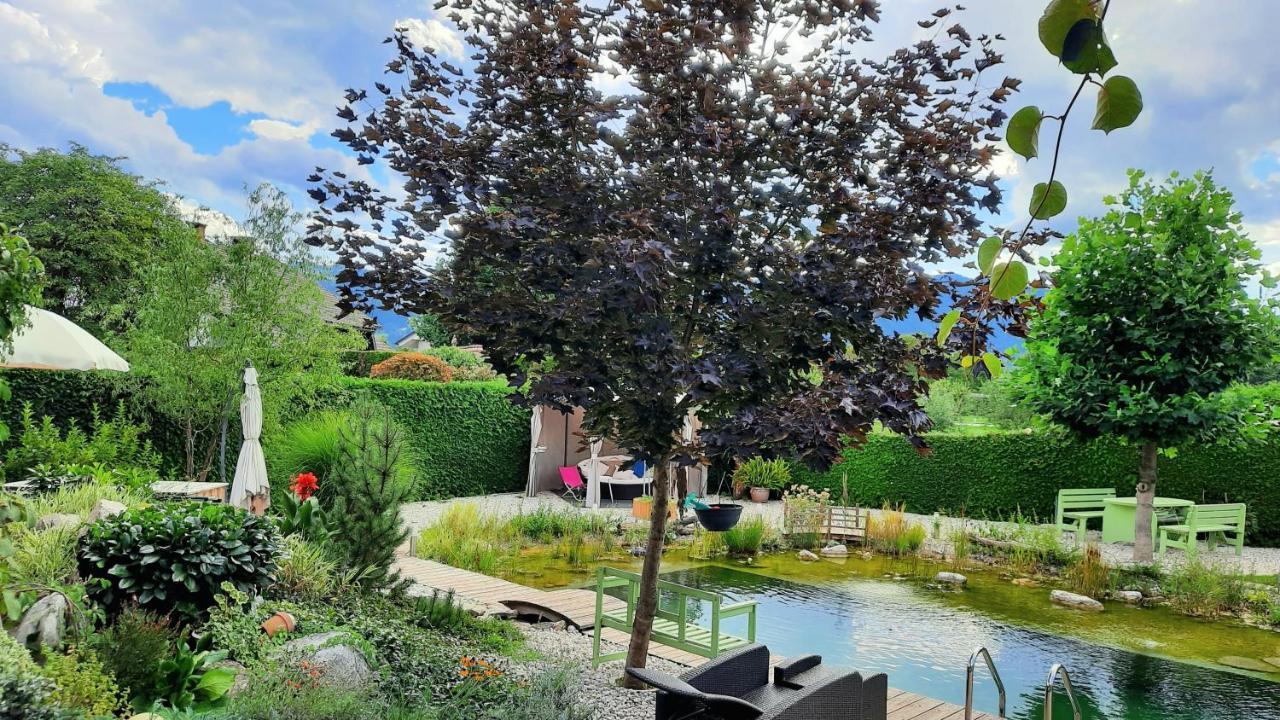 Garden Paradise Bled Apartments - Garden, Pond And Castle View Extérieur photo