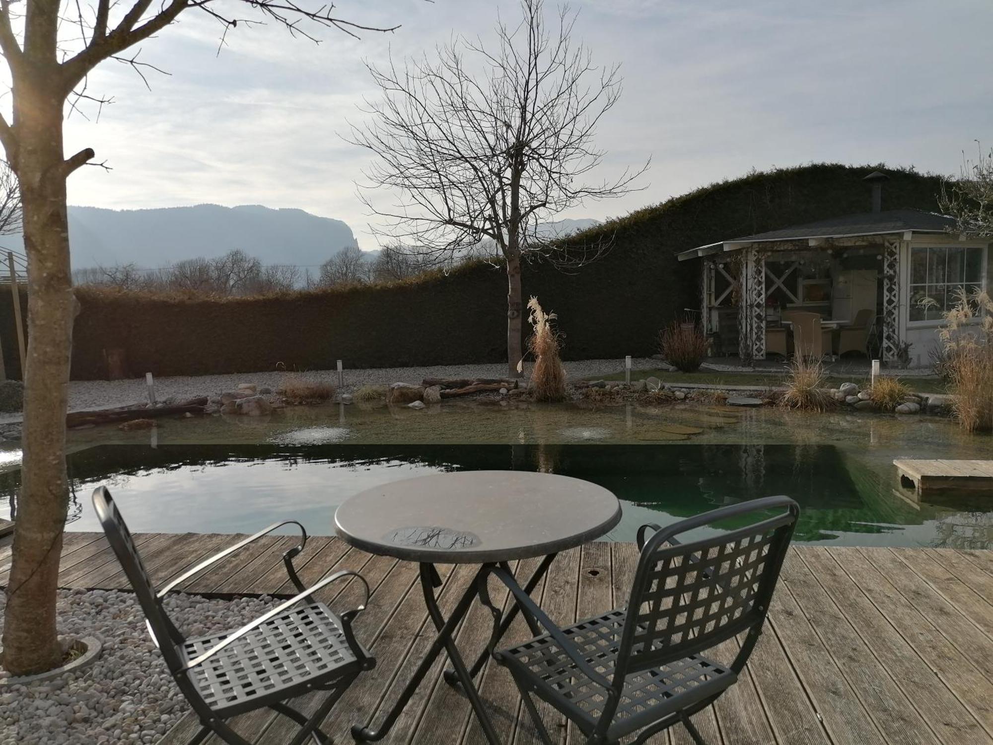 Garden Paradise Bled Apartments - Garden, Pond And Castle View Extérieur photo