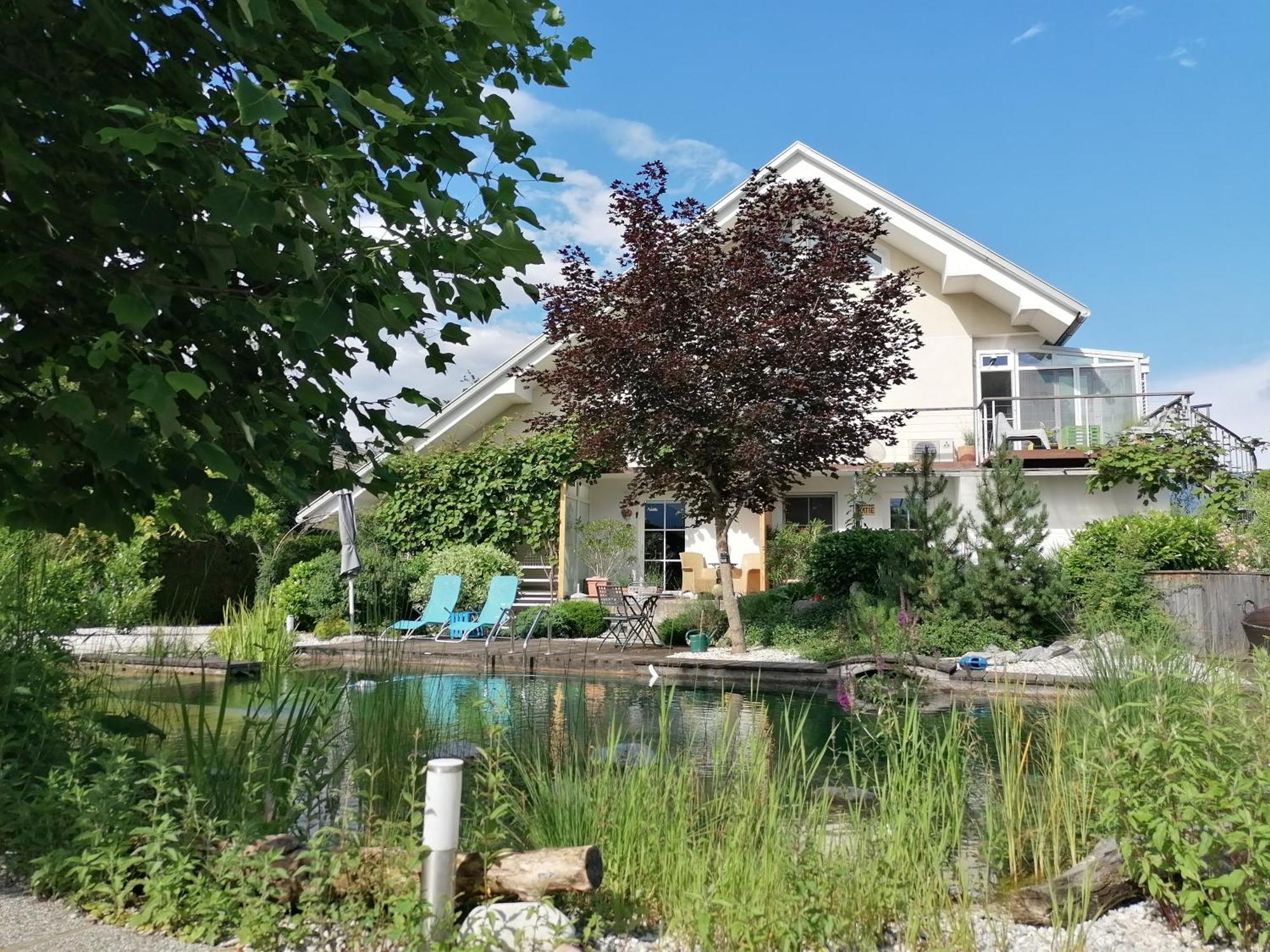 Garden Paradise Bled Apartments - Garden, Pond And Castle View Extérieur photo